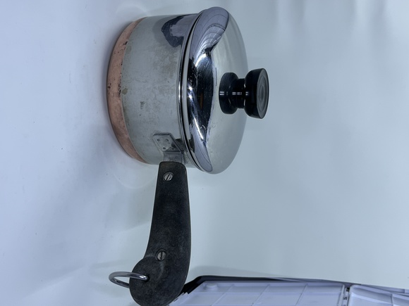 1.5qt Revere Ware Pot-- Copper Bottom with Lid - Picture 1 of 16